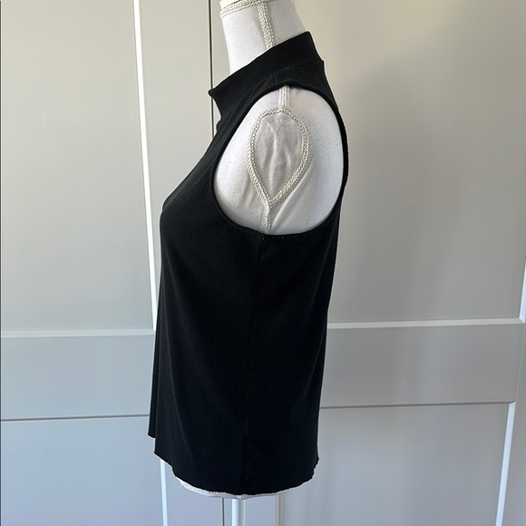 Chaser Racerback Black Top - Picture 4 of 8